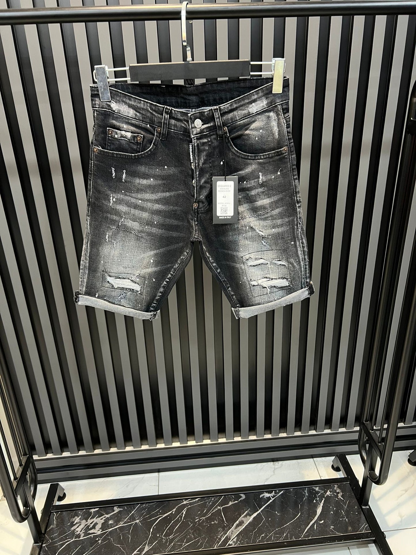 Dsquared2