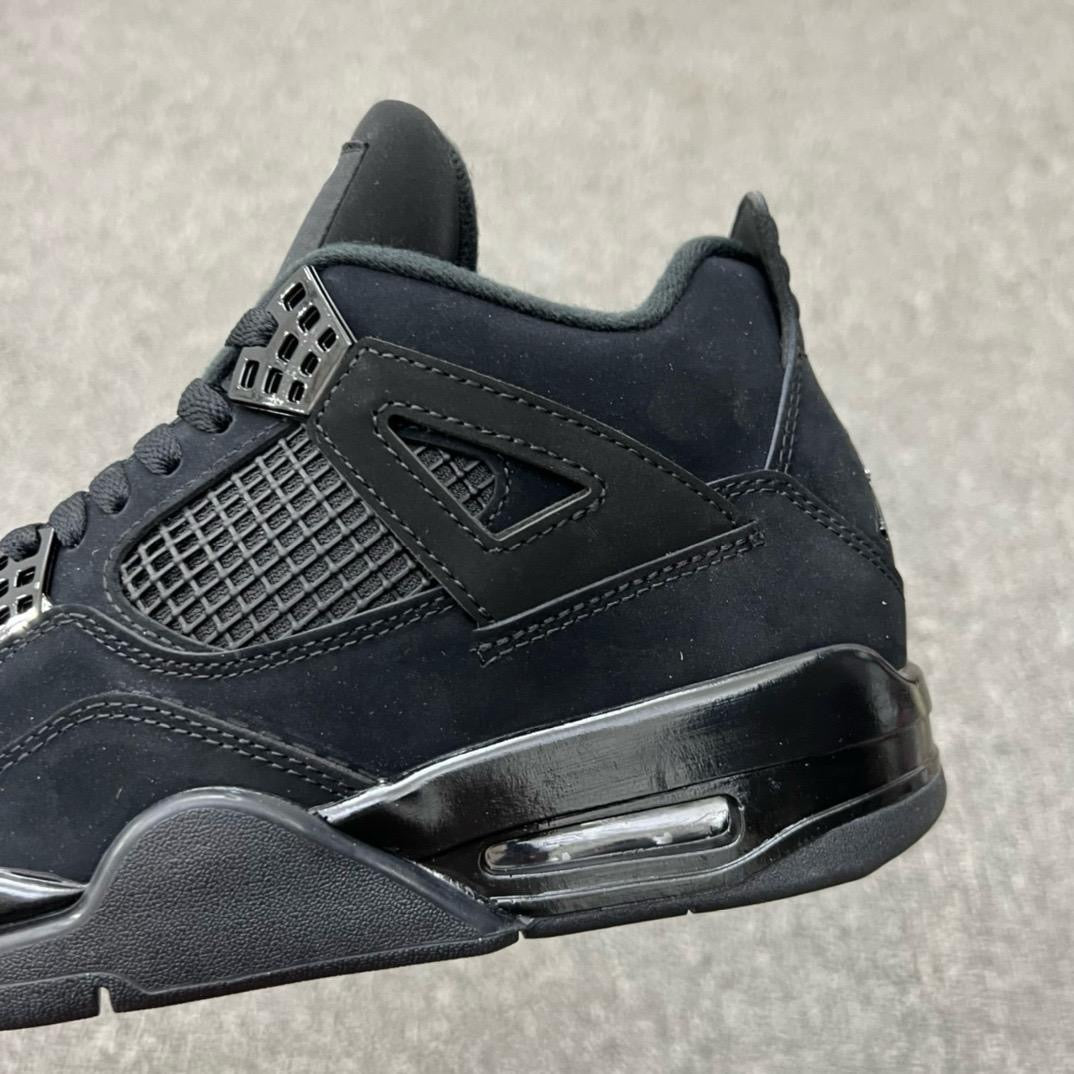 Air Jordan 4 "Retro Black Cat"