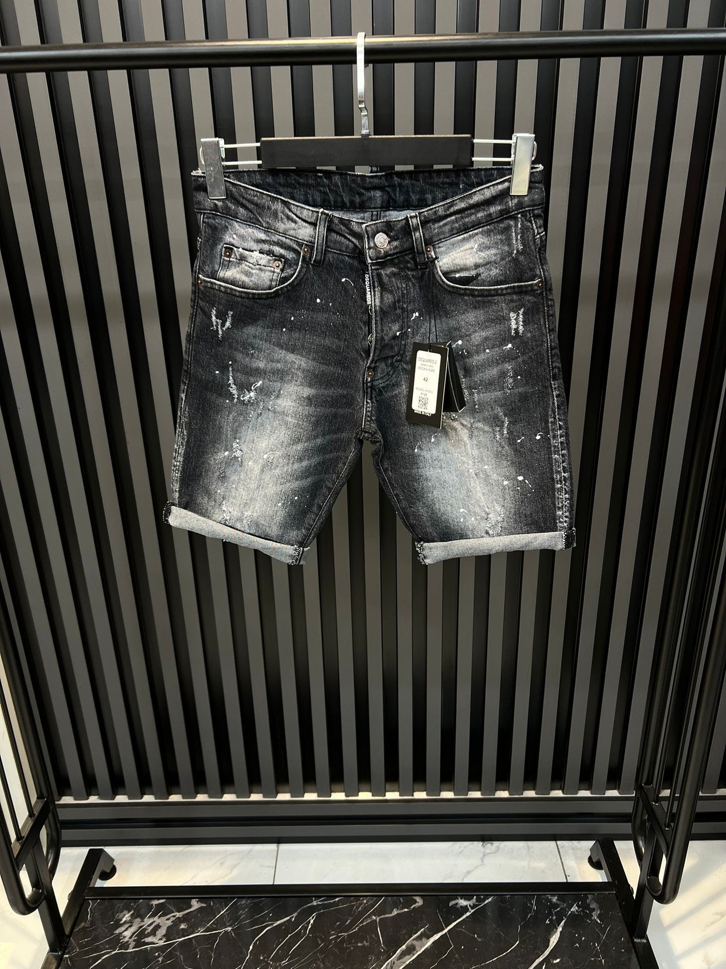 Dsquared2
