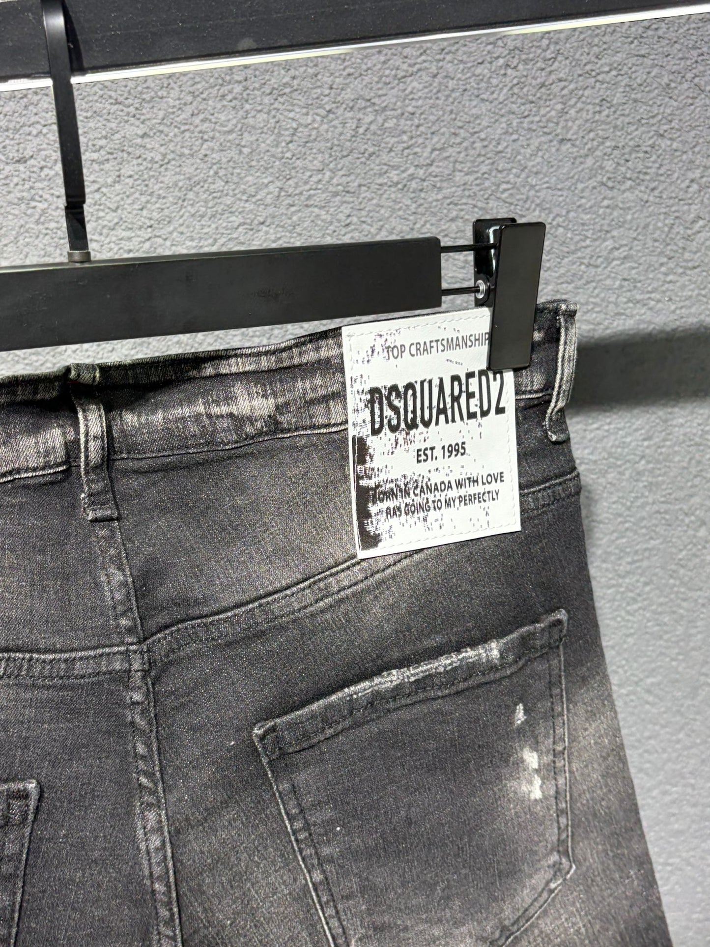 Dsquared2 763