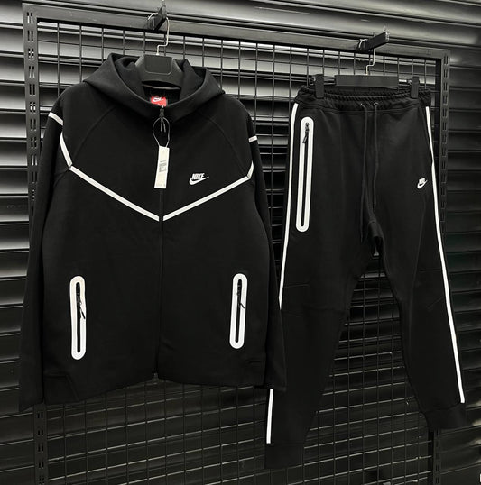 Nike Tech Fleece "reflective"