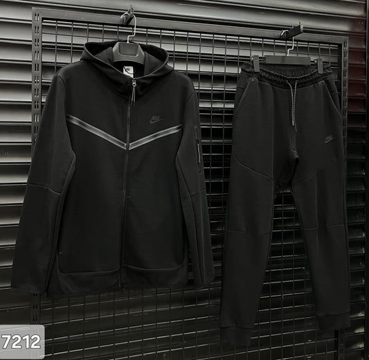 Nike Tech Fleece