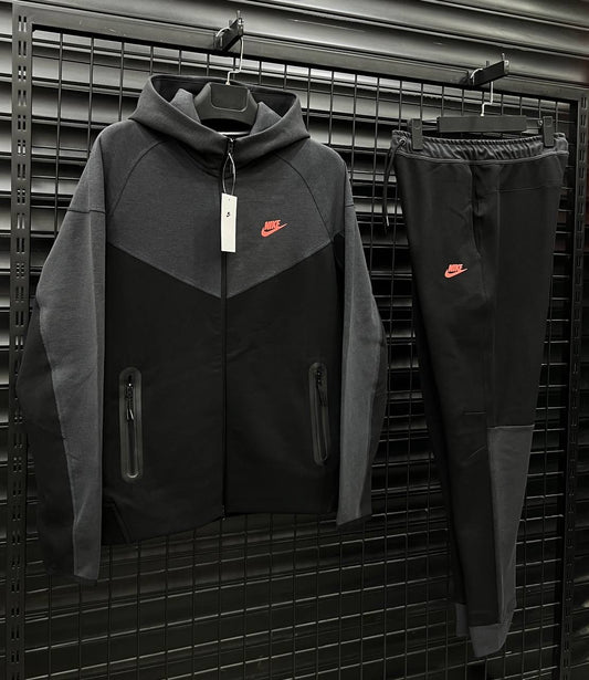 Nike Tech Fleece