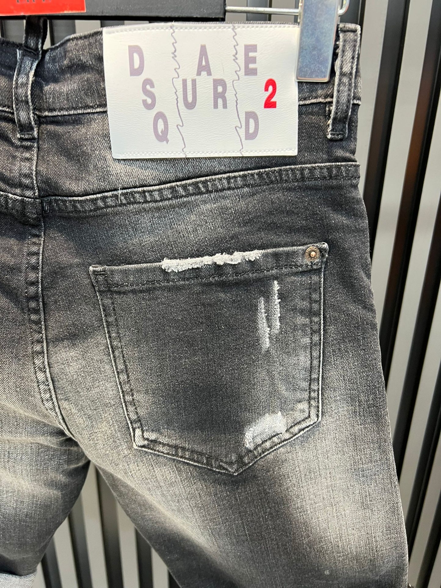 Dsquared2