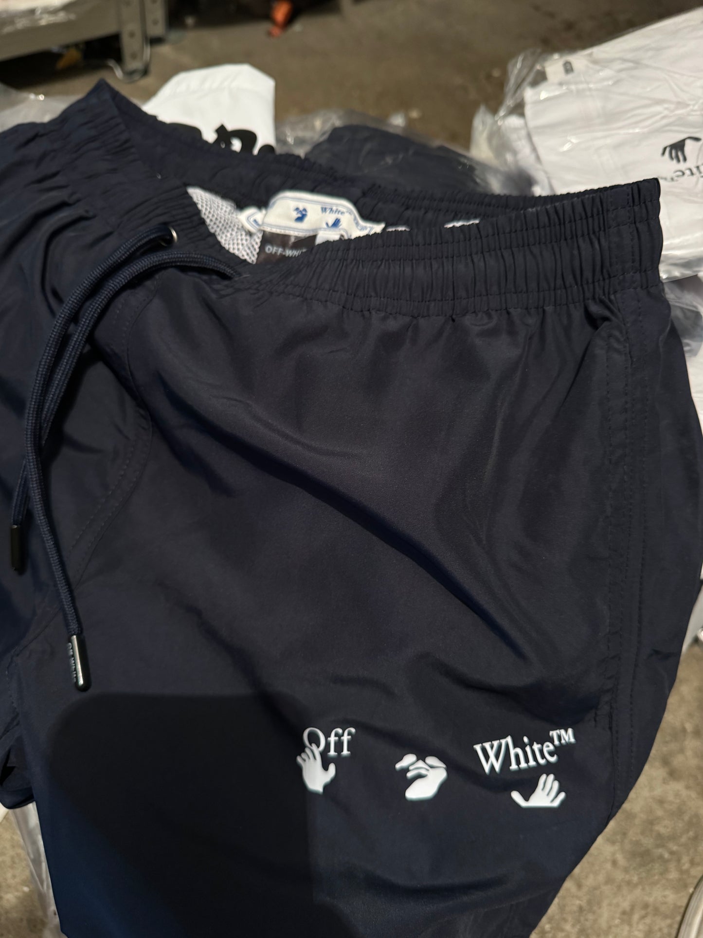 Off White Kupaci