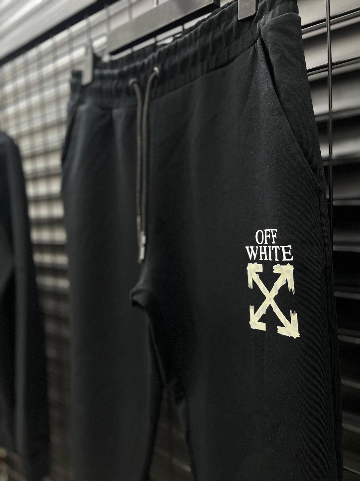 Off White