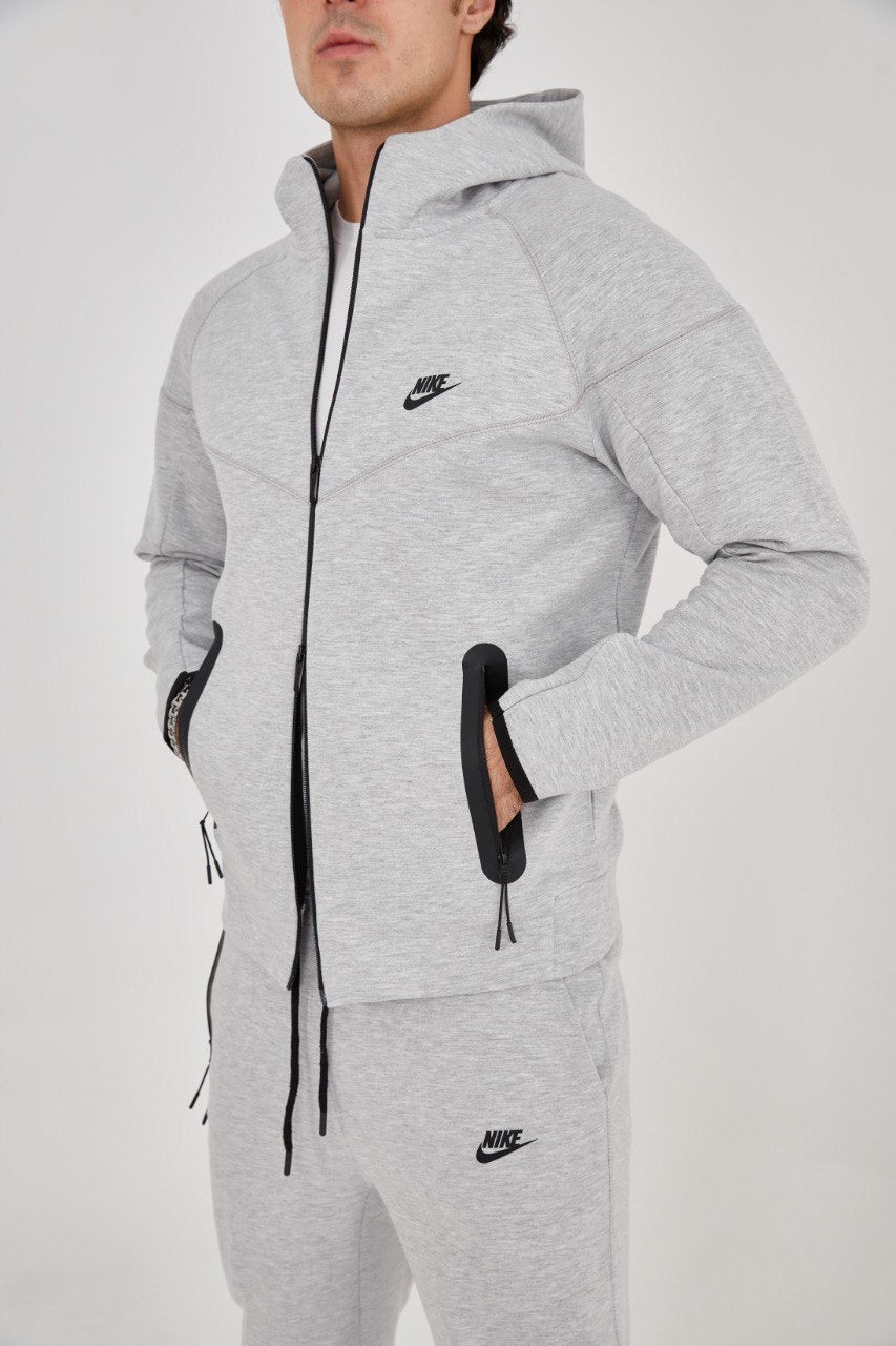 Nike Tech Fleece