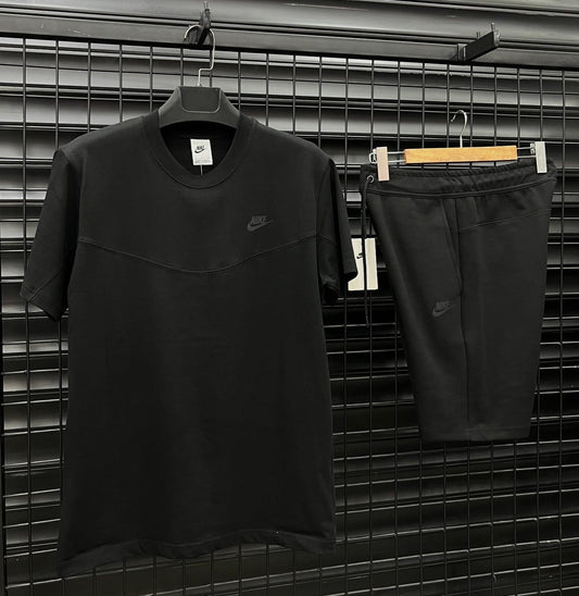 Nike Tech Fleece
