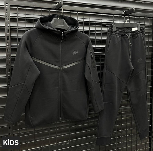 Nike tech fleece Kids