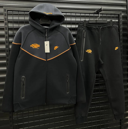 Nike Tech Fleece