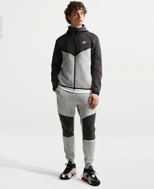 Nike Tech Fleece