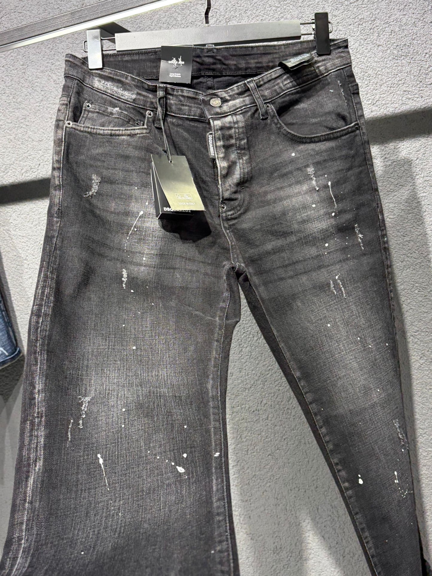 Dsquared2 475