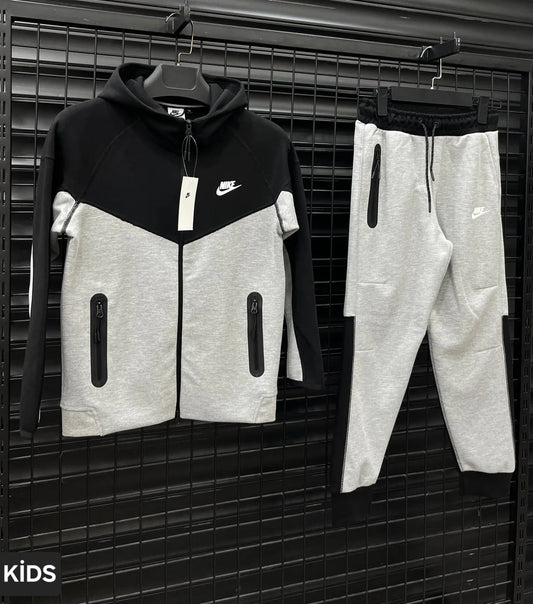 Nike Tech Fleece Kids