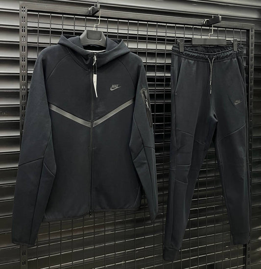Nike Tech Fleece