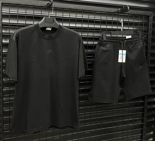 Nike Tech Fleece