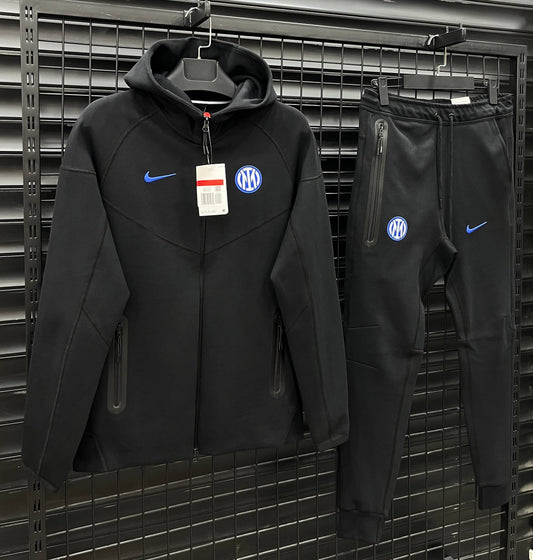 Nike Tech Fleece Inter