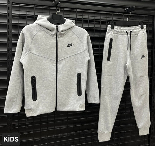 Nike Tech Fleece Kids
