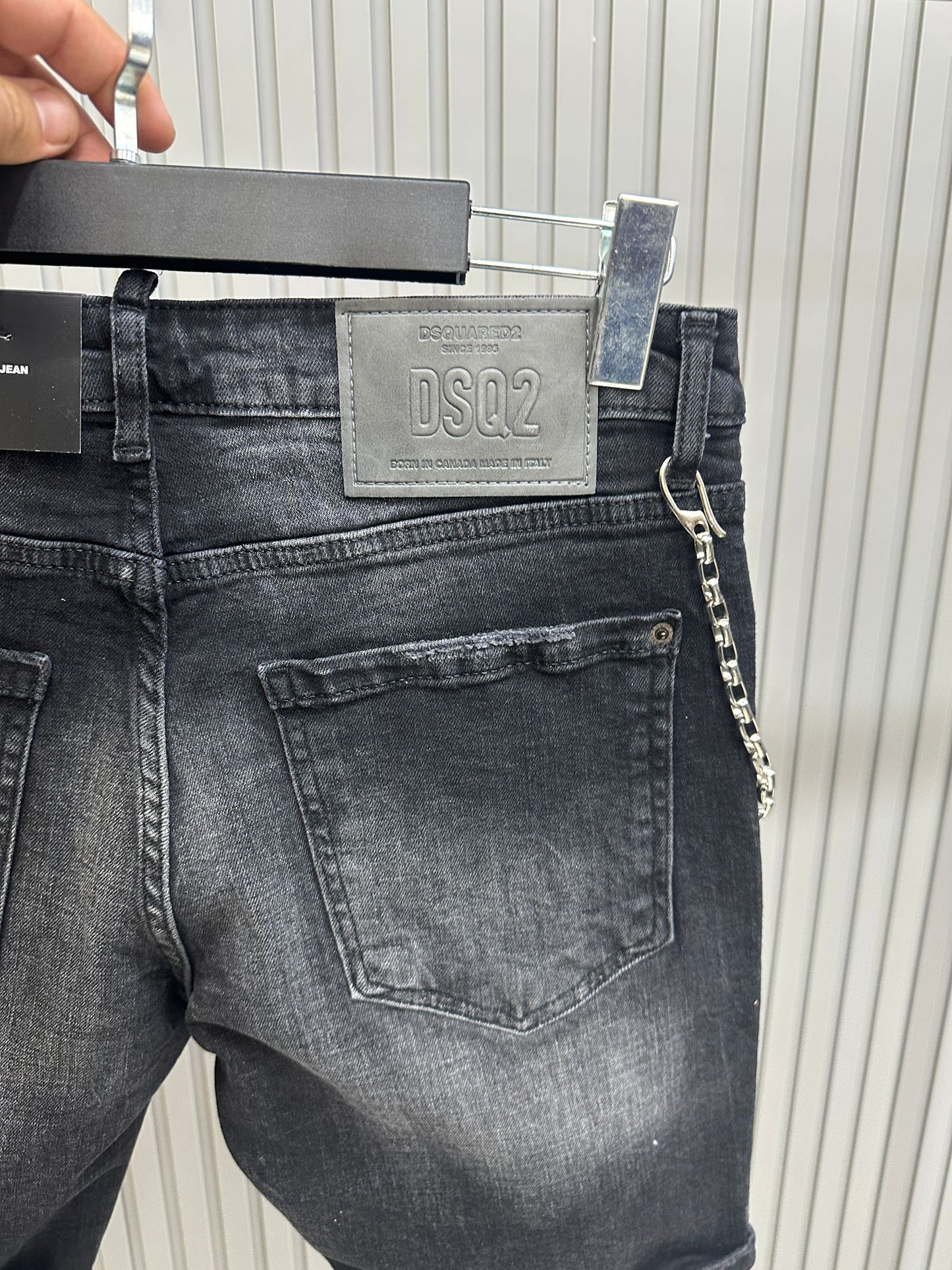 Dsquared2 218