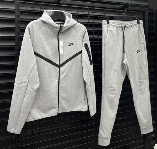 Nike Tech Fleece