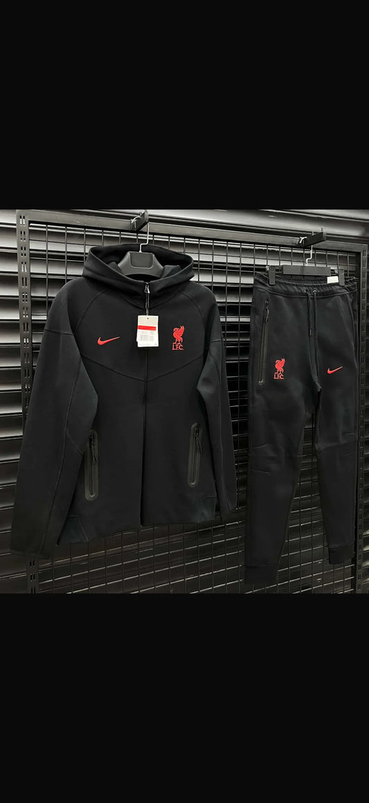 Nike Tech Liverpool