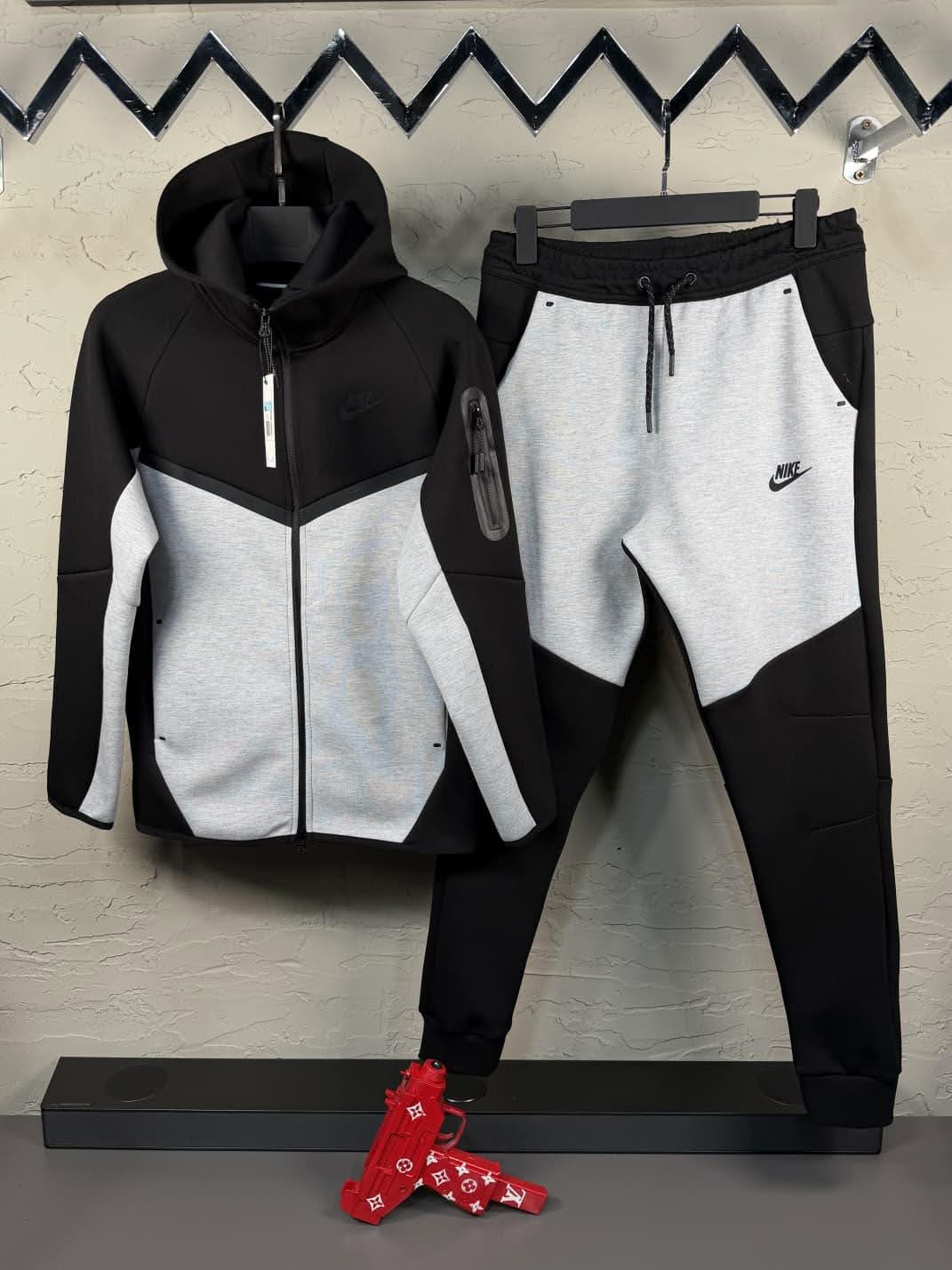 Tech Fleece